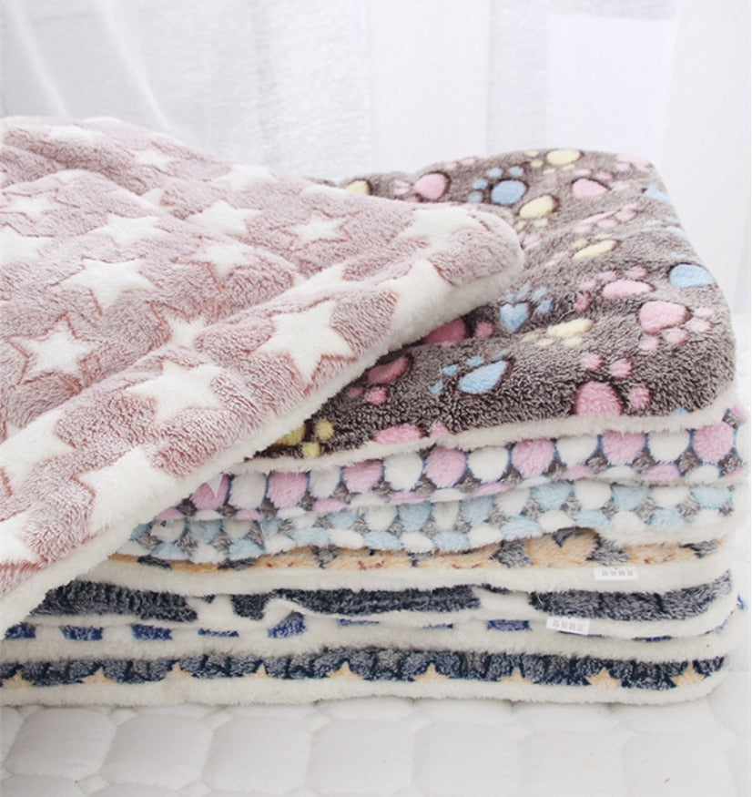 Soft Flannel Thickened Pet Soft Fleece Pad Pet Blanket Bed Mat For Puppy Dog Cat Sofa Cushion Home Rug Keep Warm Sleeping Cover