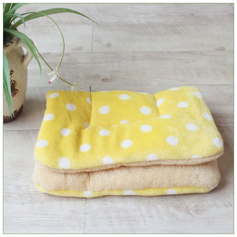 Warm Soft Fleece Pet Mat Travel Cat Litter Dog Blanket Puppy Cushion Pet Pad Dog Bed  Cheap 5 Size for Small And Large Dogs