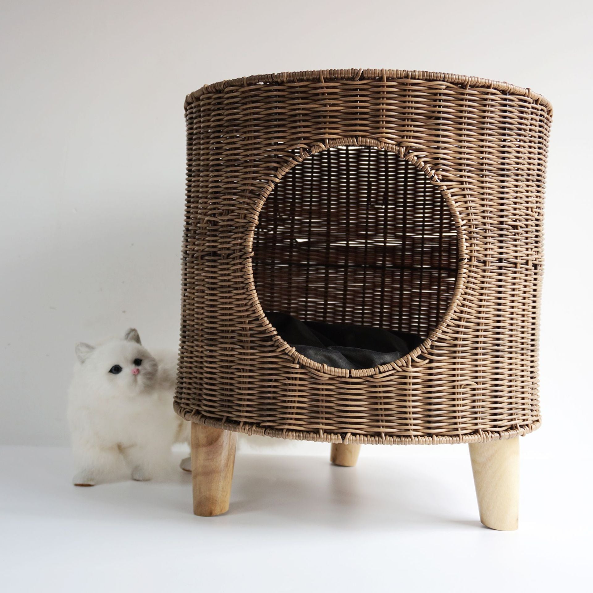 Dog bed: Keep Your Canine Friend Cozy in Style with Our Cane Woven Dog Kennel - Removable, Washable, and Perfect for Summer!"